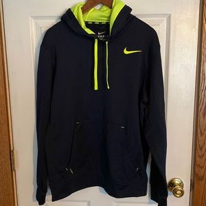 Men’s Nike Therma-fit sweatshirt sz med